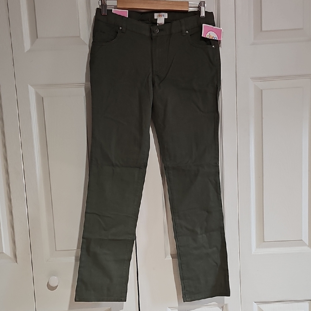 🌿 Circo Stretch Skinny Pants – Olive Green – Size 16 (NWT) 🌿
